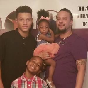 Meet your Posher, Eric